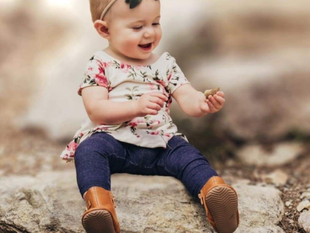 The Best Time and Type of Shoes to Buy a Baby