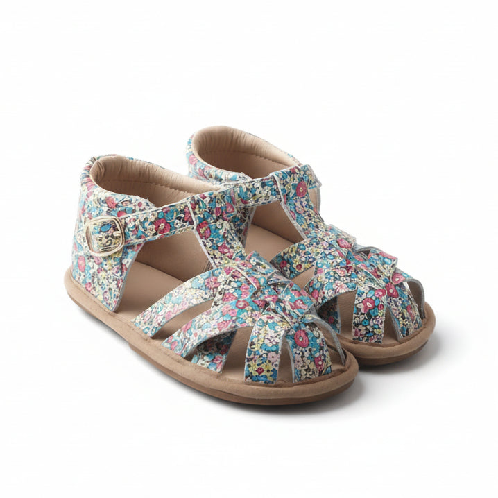 The Closed Toe Sandal