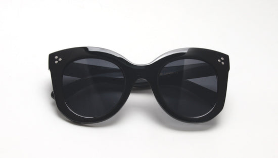 Load image into Gallery viewer, Angelina Sunnies Sunglasses Little Love Bug Co. Black 
