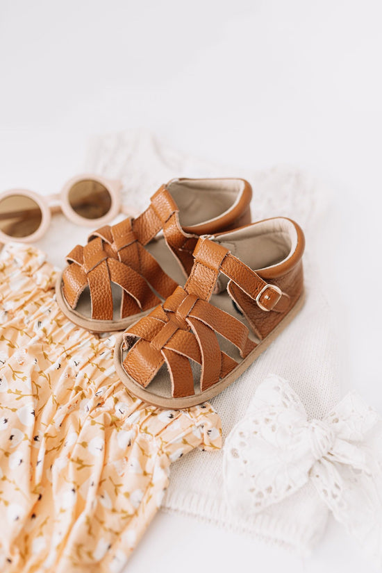 Load image into Gallery viewer, Brown Closed Toe Sandal Sandal Little Love Bug Co. 
