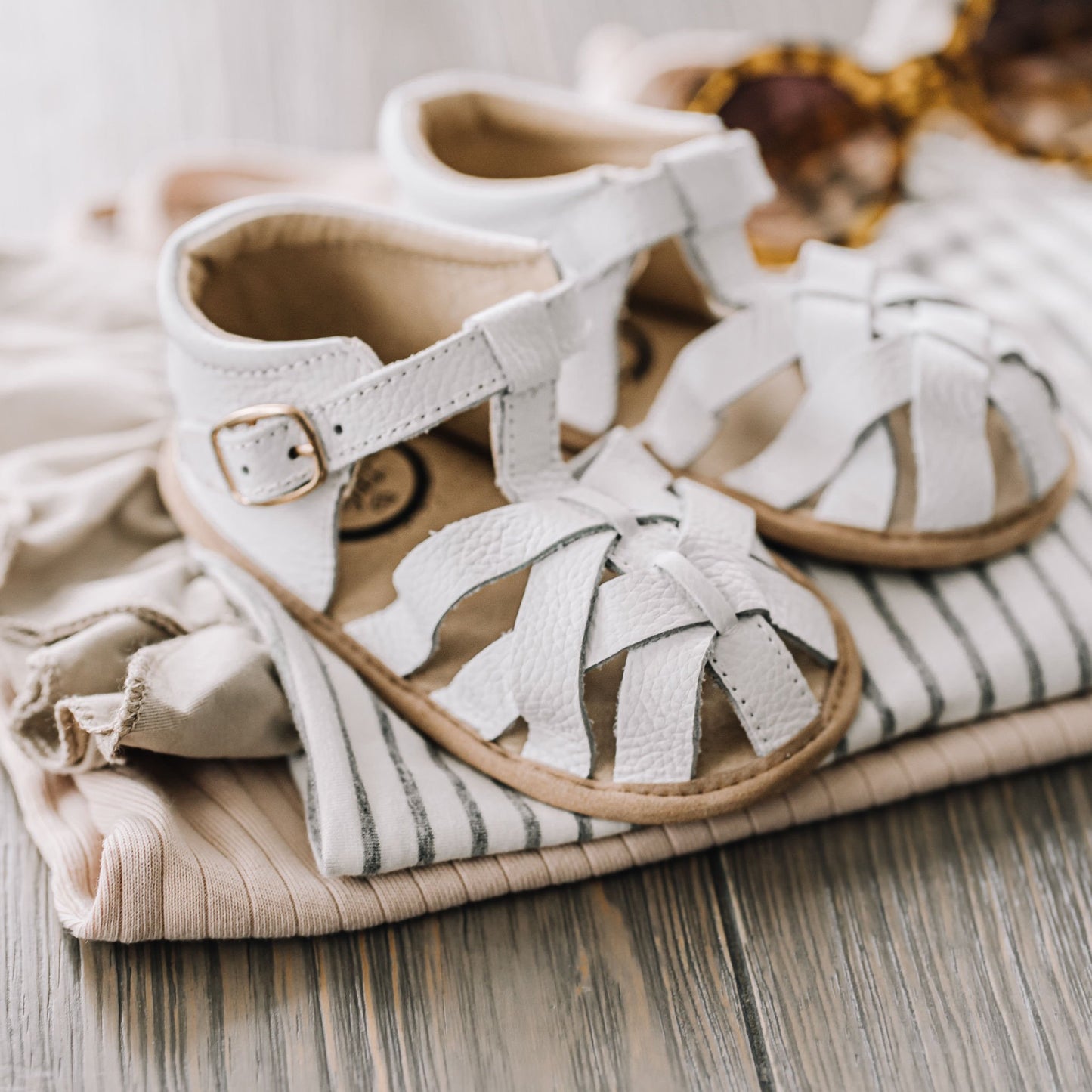 Load image into Gallery viewer, White Closed Toe Sandal Sandal Little Love Bug Co. 5 (Minimalist Sole) 

